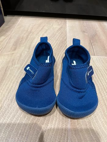 Chaussons bleus t.22