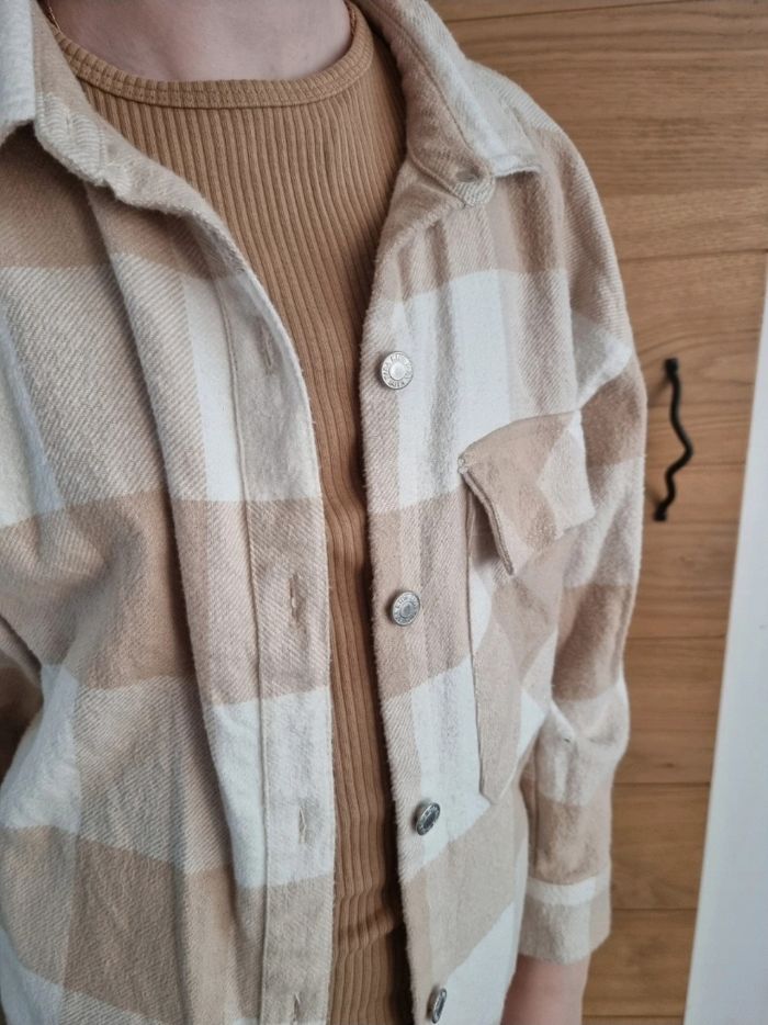 Lot vêtements 10 ans - photo numéro 2