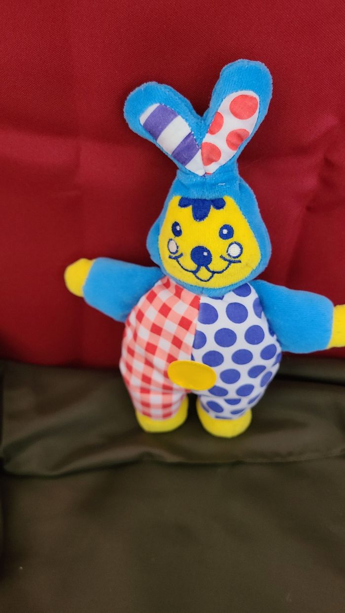 LAPIN PLAYSKOOL DOUDOU JAUNE BLEU ROUGE PELUCHE DE 23 CMS - photo numéro 4