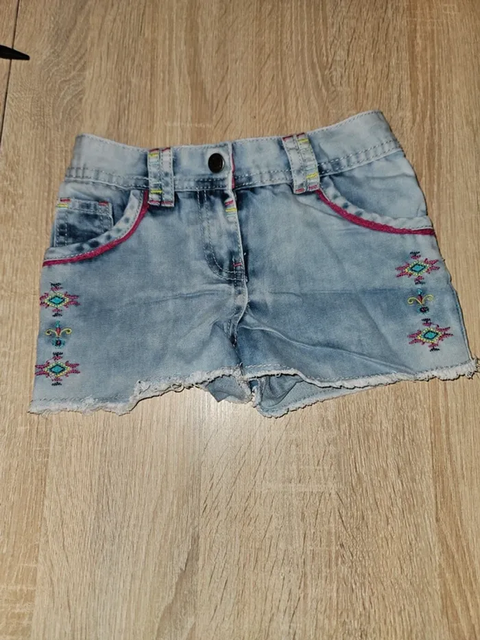 Lot de 3 short en jean 5 ans filles - photo numéro 3
