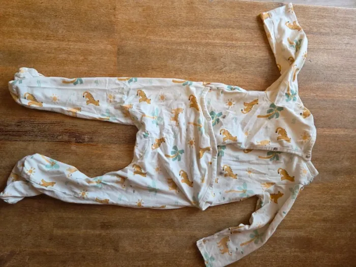 Lot de 2 pyjamas 1 pièce - photo numéro 2