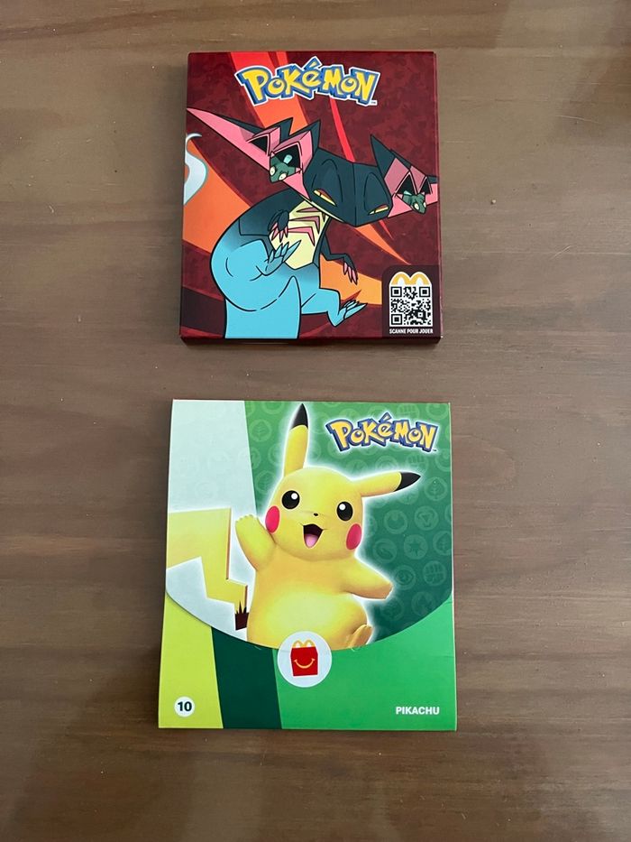 2 pochettes Pokémon NEUVES