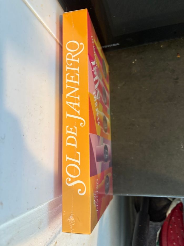 Coffret sol de Janeiro neuf sous blister - photo numéro 2