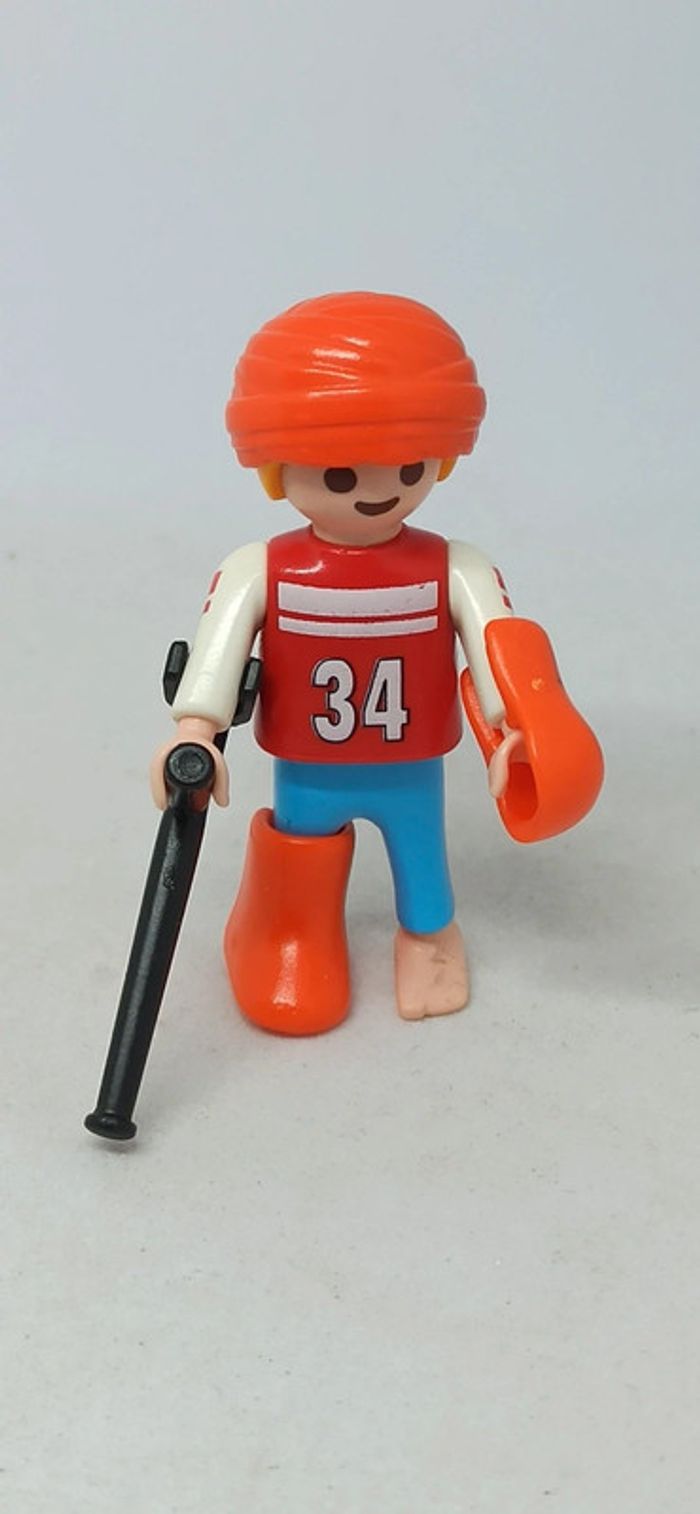 Enfant garçon plâtré blessé avec plâtres et béquille playmobil - photo numéro 6