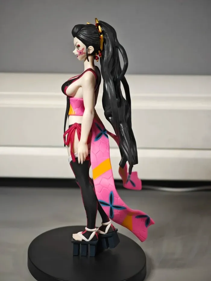 Figurine Demon Slayer / Kimetsu no Yaiba : Daki Bandai Banpresto 18cm avec boîte - photo numéro 3