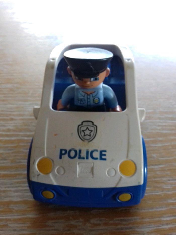 Voiture police Lego