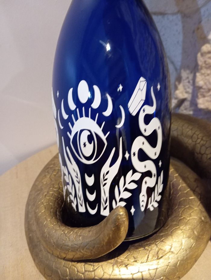 Bouteille eau de lune - photo numéro 3