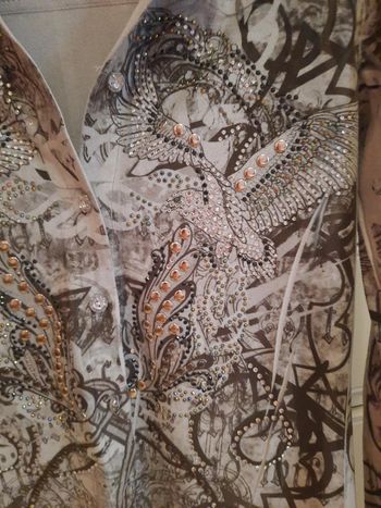 Chemisier vintage clou et strass boutons strass