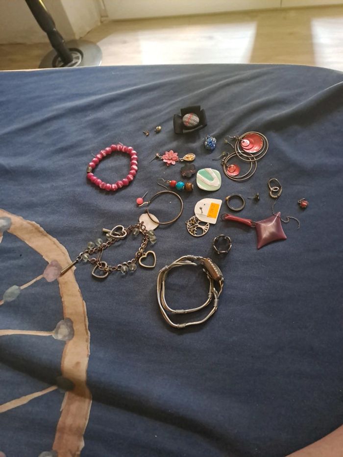 Lots de bijoux fantaisie à transformer