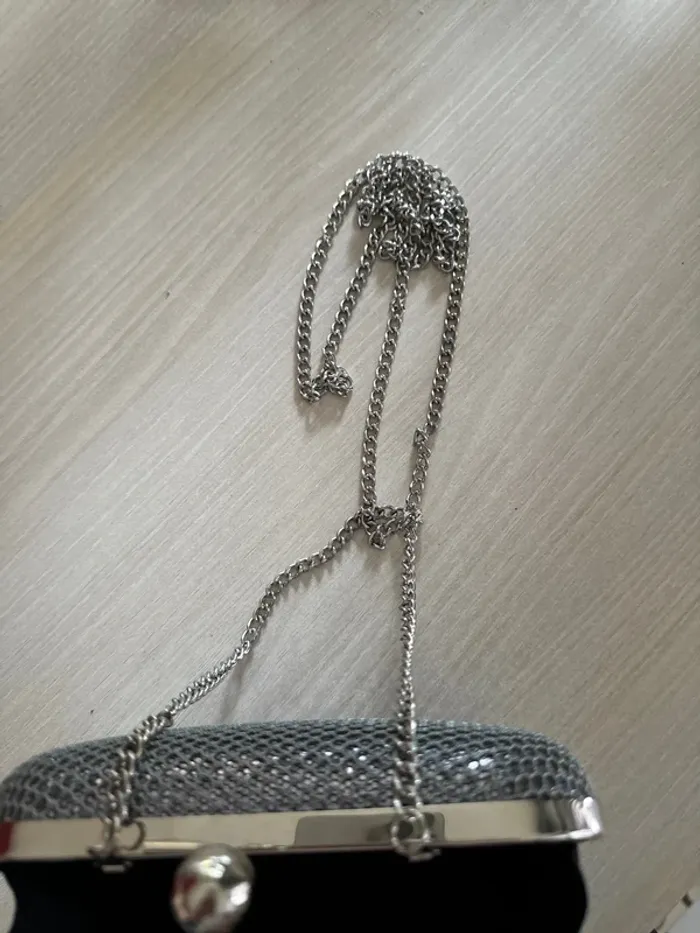 Sac pochette tendance jamais utilisé NEUF - photo numéro 5