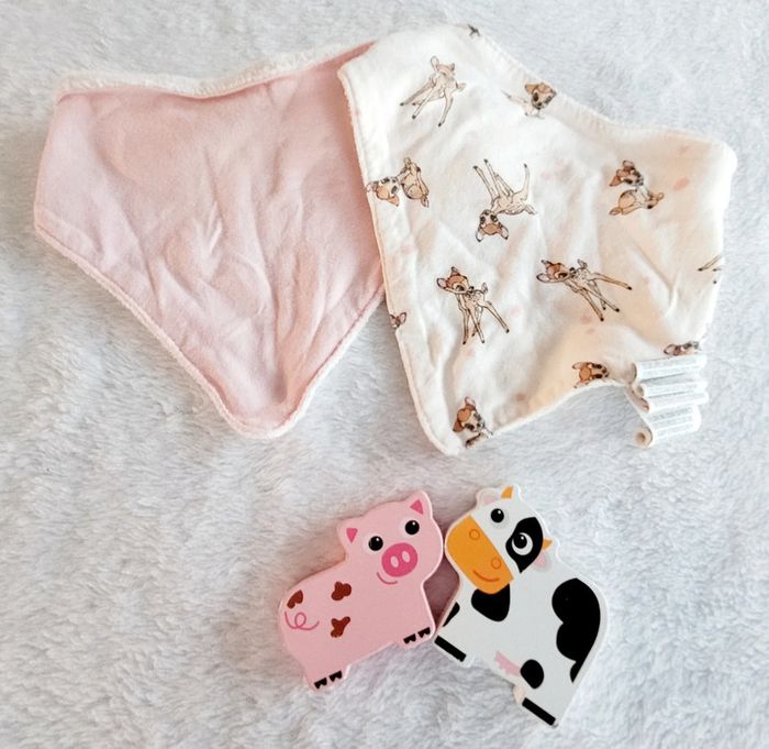 2 bavoirs bambi