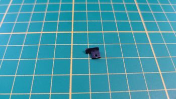 Bride gauche haut-parleur 72-2 numéro 72 n°72 pièce détachée Citroën 2CV 2 CV Charleston 1/8 1:8 1/8