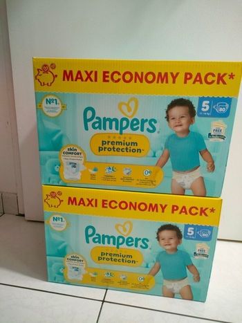 2x cartons T5 Pampers Premium Protection Maxi Economy Pack