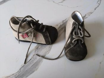 Bottines bébé fille ou garçon taille 18
