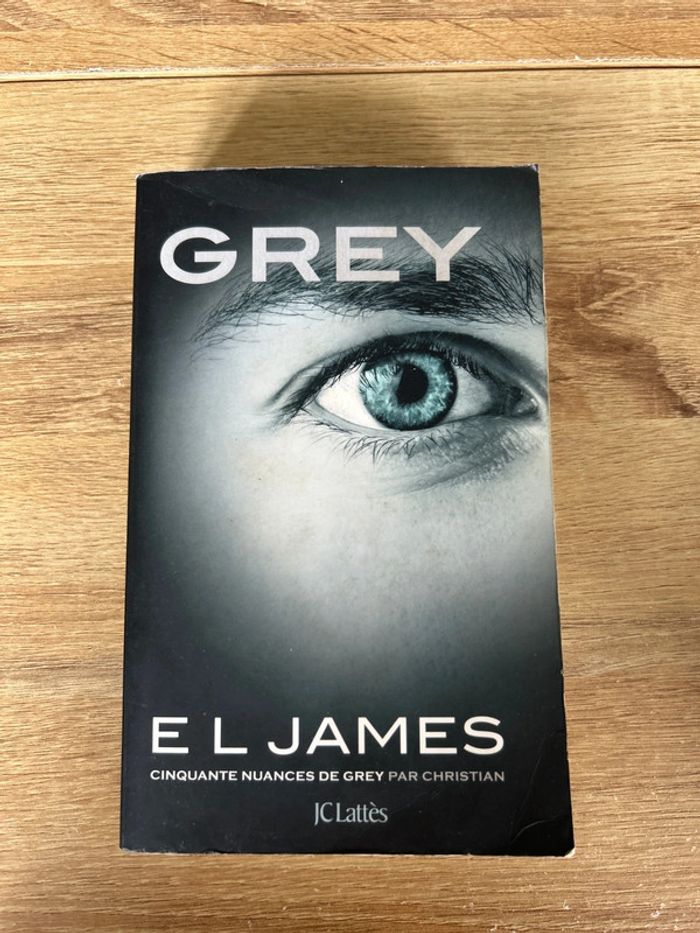 Livre « Grey - cinquante nuances de Grey par Christian » E L James