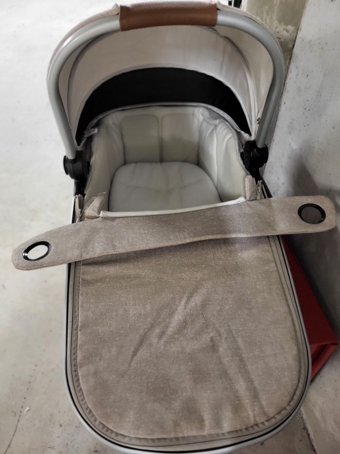 Poussette maxi cosi nova 3 avec nacelle - photo numéro 4