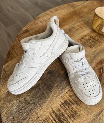 Baskets Nike Court Borough Taille 31