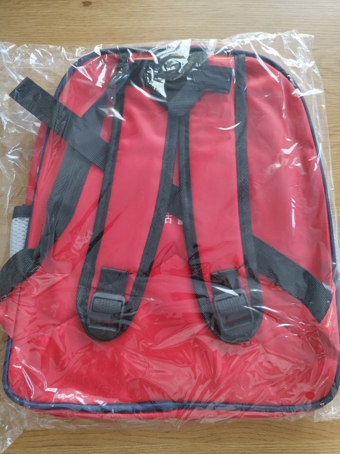 Sac à dos motif usa rouge - photo numéro 2