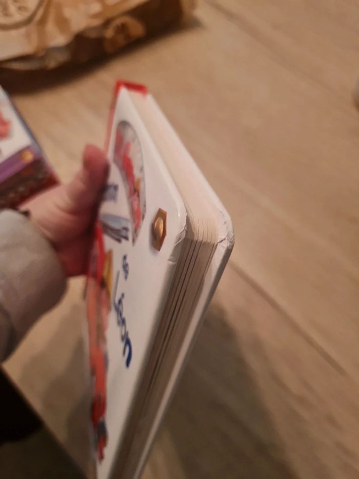 Livre P'tit Garçon Le Camion de Léon - photo numéro 12