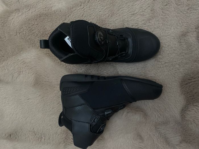 chaussure moto