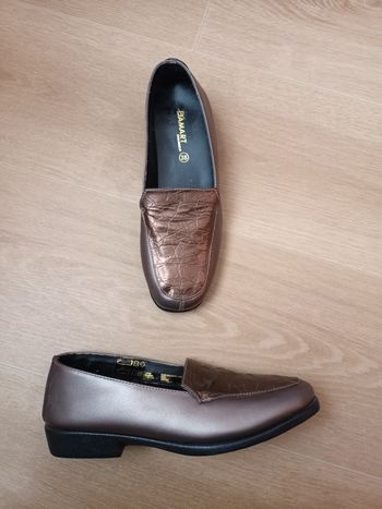 Mocassin 38 Damart neuf en cuir marron
