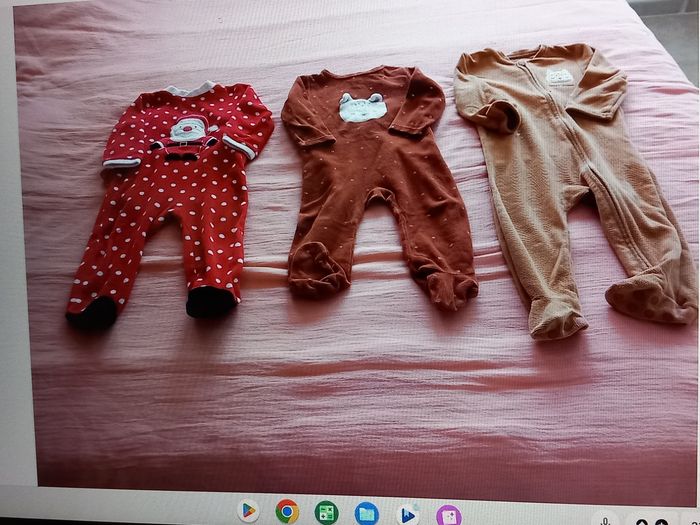 Lot de pyjamas - photo numéro 3