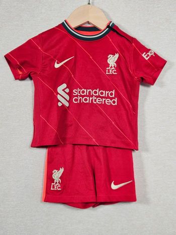Ensemble de foot  Liverpool fc nike 6-9 mois 70-75 cm 