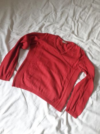 Pull rouge col v fille marque dpam taille 10 ans