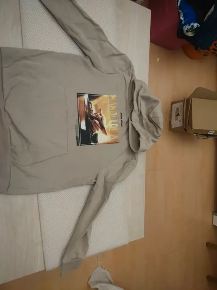 Sweat beige star wars 12 ans