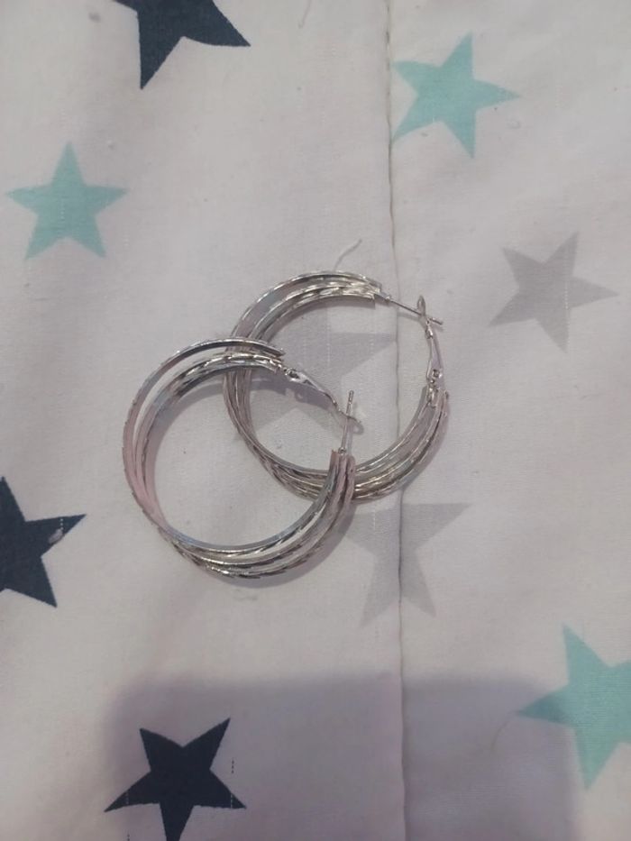 Lot de 2 boucles d'oreilles créoles - photo numéro 3