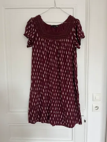 Robe Etam taille 34 mais taille grand