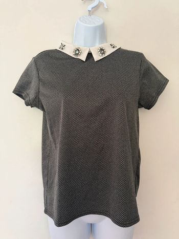 Haut gris et blanc avec perles Pimkie