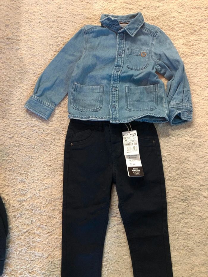 Lot pantalons et haut 2 ans - photo numéro 2