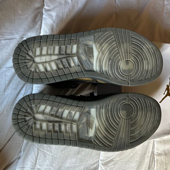 Air Jordan 1 Wings Metallic Gold - photo numéro 10