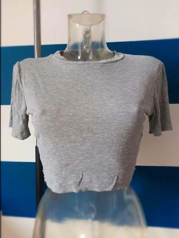 Crop  top  gris manches courtes femme  taille  38/40