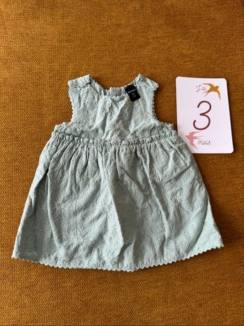 Robe broderie