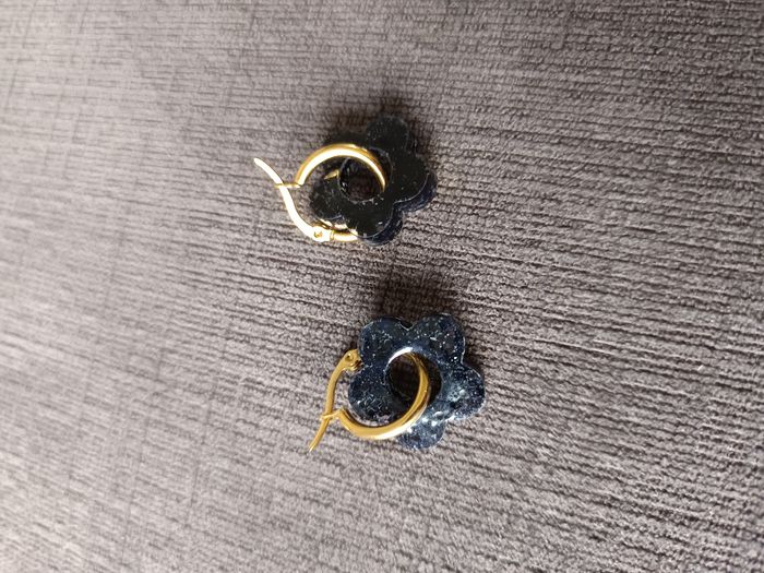 Lot boucles d'oreilles résine - photo numéro 4