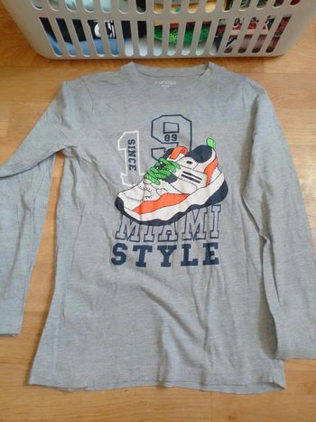 TEE shirt