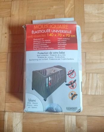 Moustiquaire lit bébé 