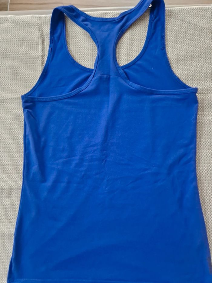 Lot de leggings et T-chirts. đ - photo numĂ©ro 10