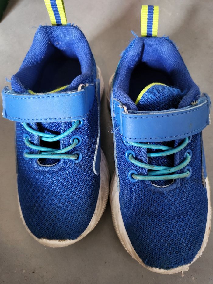 Chaussures pointures 26
