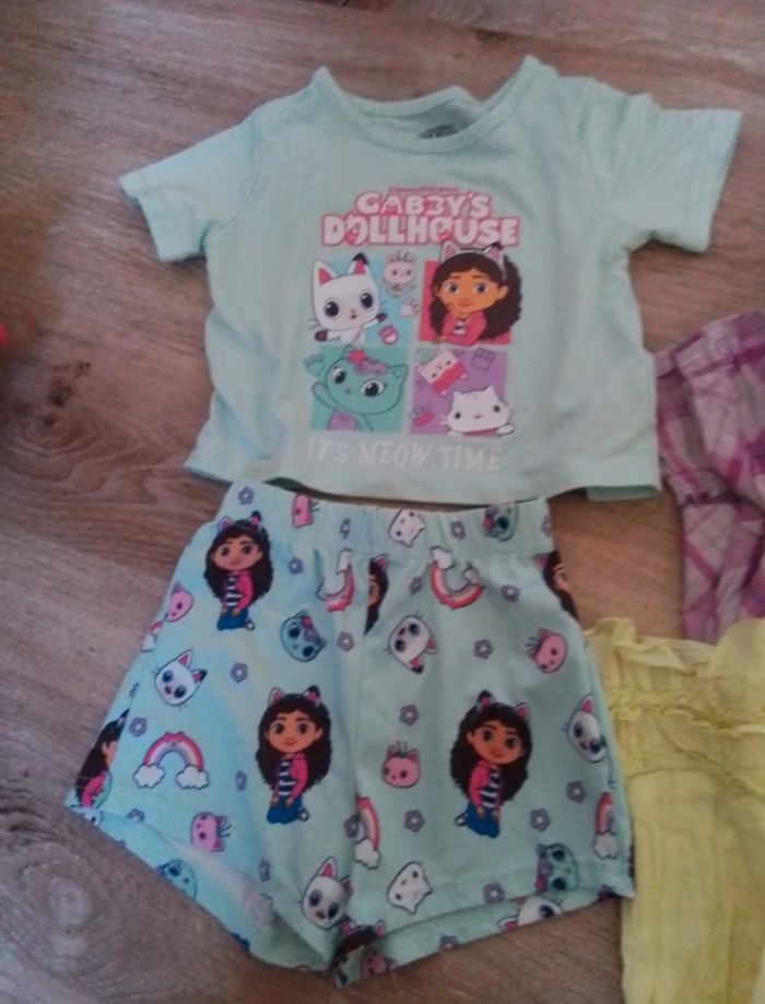 Lot vêtements fille 2 ans excellent état - photo numéro 2