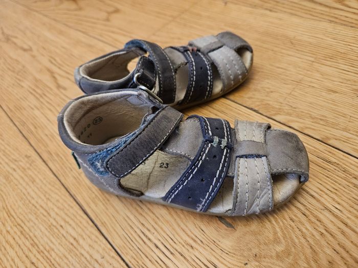 Sandales kickers 23 cuir