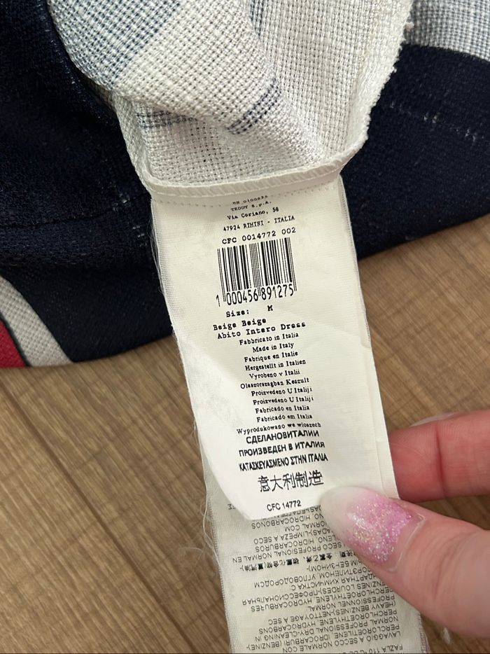 Robe imprimée à manches courtes Rinascimento taille M jamais portée - photo numéro 10