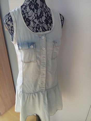 Jolie robe manches courtes style délavé