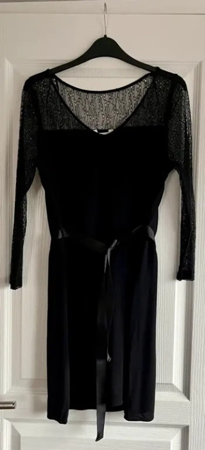 Robe noire manche 3/4 - photo numéro 3