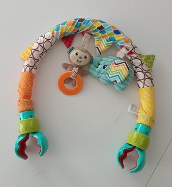 Arche d'éveil Infantino pour poussette, transat.. en très bon état