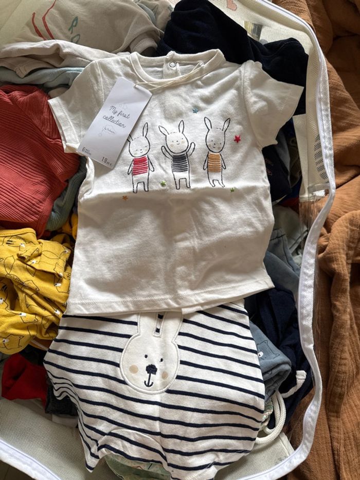 Lot d’une valeur de plus de 300€ pour bébé 6 - 9 mois très bon état - photo numéro 4
