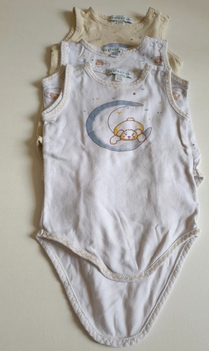 Lot de 3 bodies sans manche