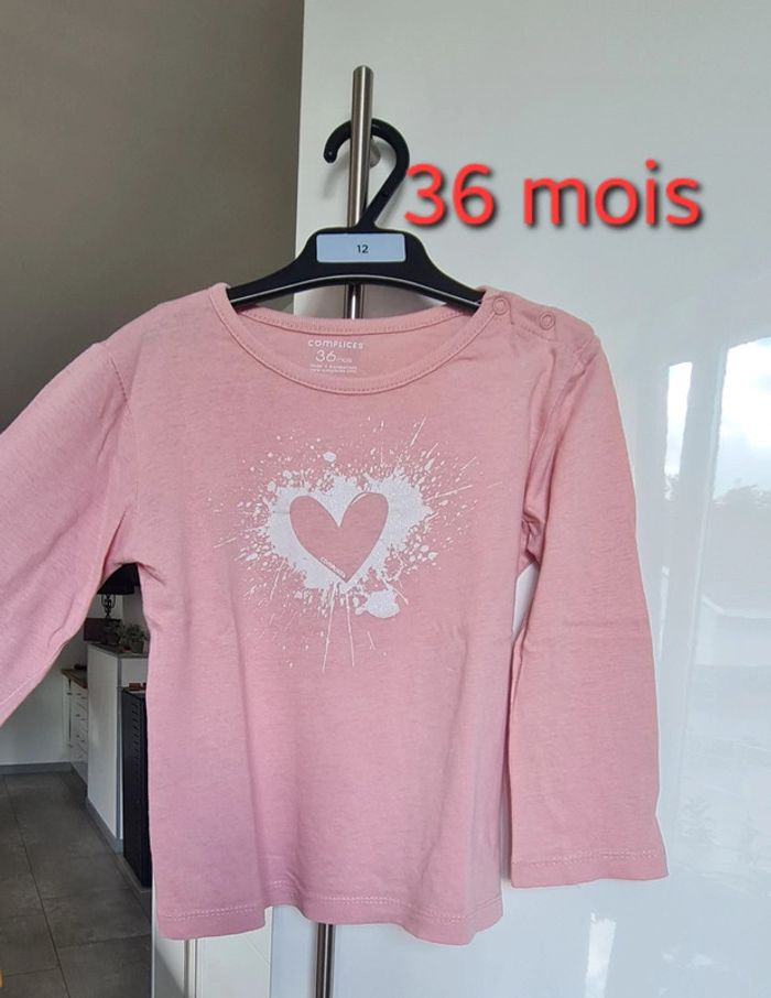 ● 36 mois ● Tee-shirt